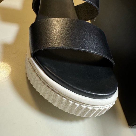 MIA Lexi Platform Slide Sandals (For Women)size 8.5 - Picture 10 of 14